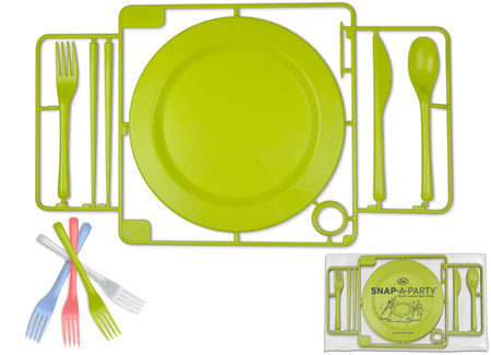 Green place setting shown to be used once snapped apart.