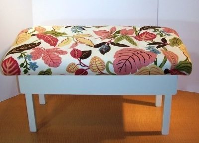 "Flower printed table cloth"