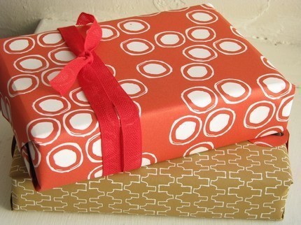 Dots Gift Wrap - White/Orange