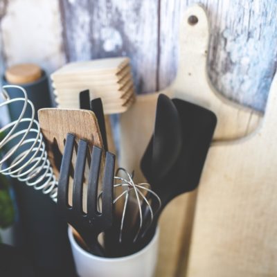 Small kitchen - utensil storage