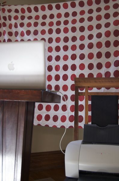 A DIY MacBook photo booth (use a colorful shower curtain or table cloth as a backdrop)