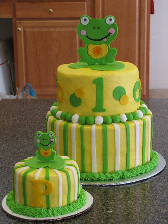 friendly frog 1st birthday cake  (cricut)