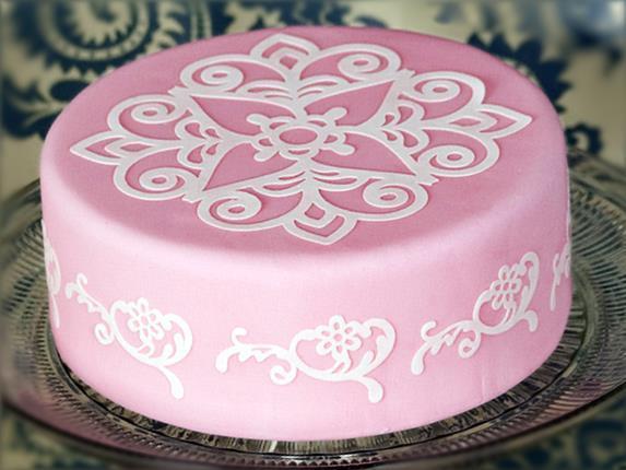Cakes Made with Cricut Cake - Curbly