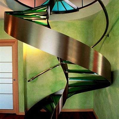 "A Swirling Stair case for small Space"