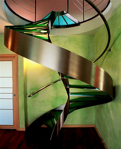 "A Swirling Stair case for small Space"