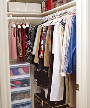 Stackable drawers in a closet