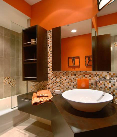 Luxury-modern-bathroom-design-porcelain-sink-with-solid-wooden-cabinet-tub