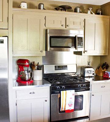 Updated kitchen cabinetry in DIY budget kitchen