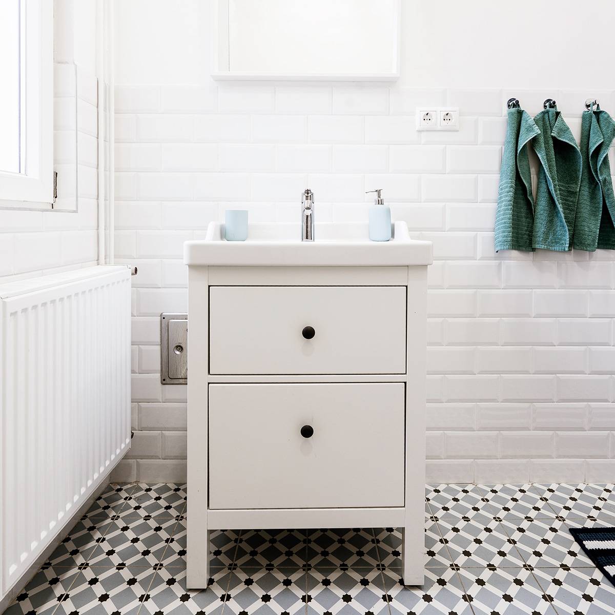 Bathroom Deep Cleaning Checklist for Busy Families - Curbly