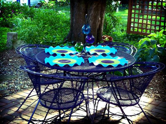 Colorful Patio Furniture Makeover, How To Paint Old Wrought Iron Furniture