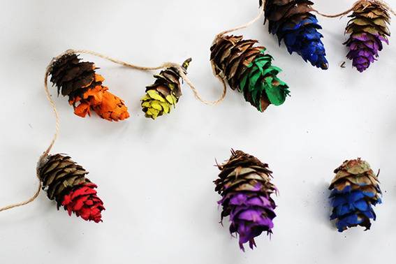 pine cone garland diy