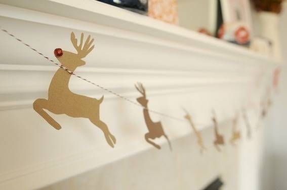 reindeer garland