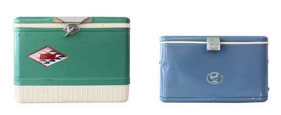 Two old fashioned coolers, one green and the other blue.