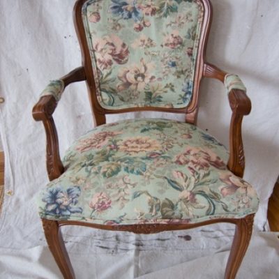 "Chalk Paint done on an Old chair to attract"