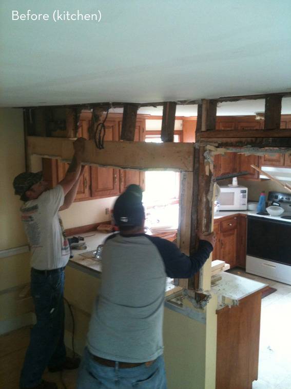 Kitchen 'before'.