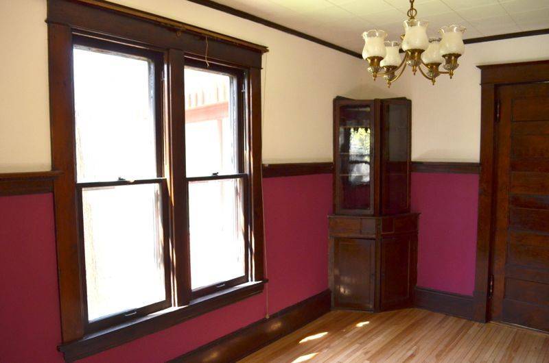 Curbly House Tour // Dining Room - Before