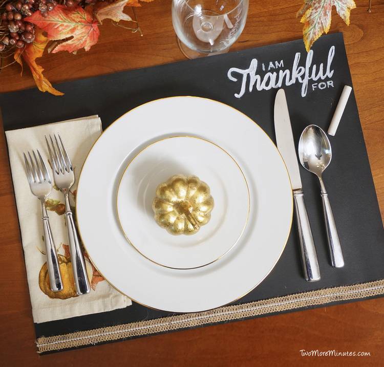 A Thanksgiving place setting on a table.