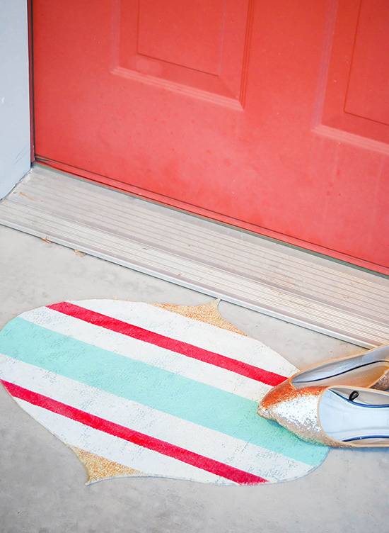 DIY Vintage Ornament Doormat