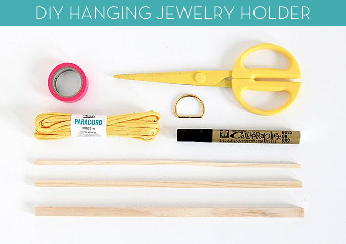 DIY Hanging Jewelery Holder