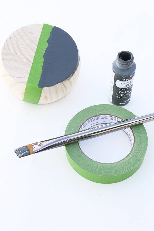 DIY Color Dipped Wood Coat Hanger