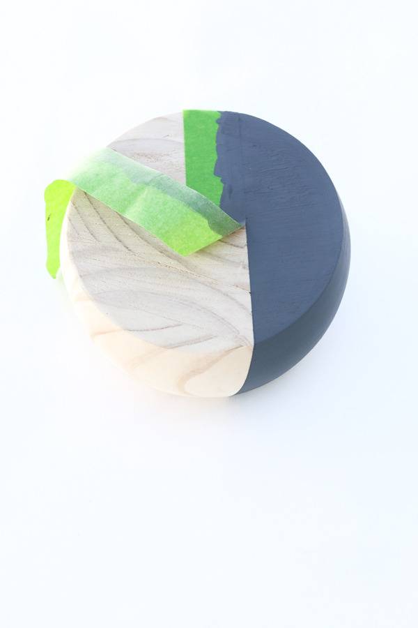 DIY Color Dipped Wood Coat Hanger