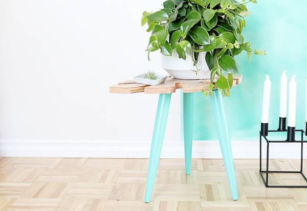 DIY Tropical Leaf Side Table » Curbly | DIY Design Community