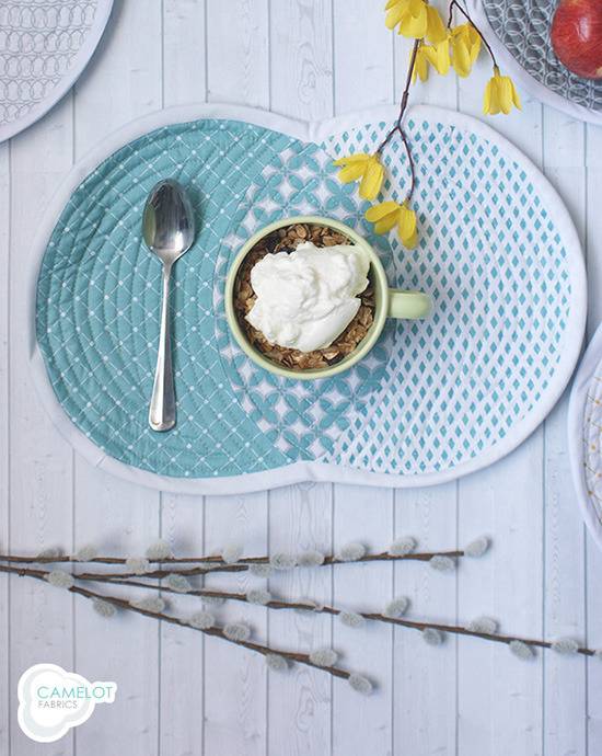 14 Napkins, Placemats, & Tablecloth Projects For Awesome Table Decor