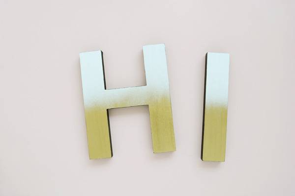 Artwork of two letters spelling "HI".