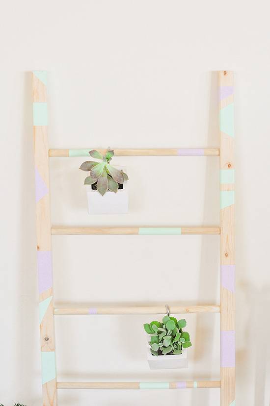How To: DIY Ladder Garden With Hanging Succulents 