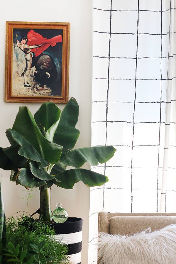 DIY Painted Grid Curtains | Hello Lidy for Curbly