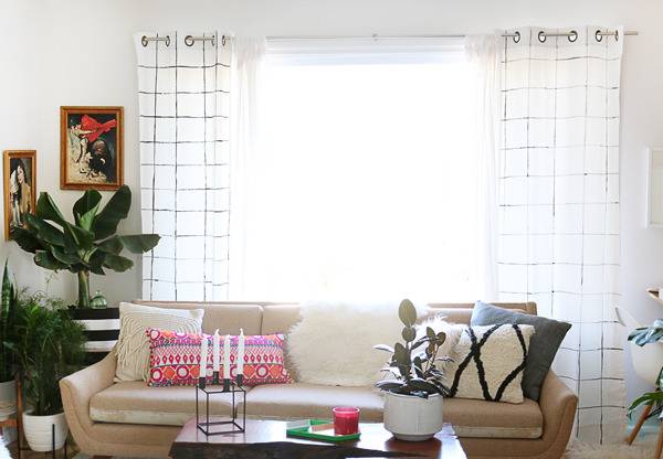 DIY Painted Grid Curtains | Hello Lidy for Curbly