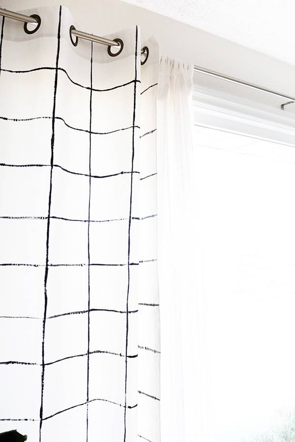 DIY Painted Grid Curtains | Hello Lidy for Curbly