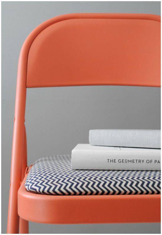 Eye Candy: 10 Colorful Chair Makeovers With Paint 