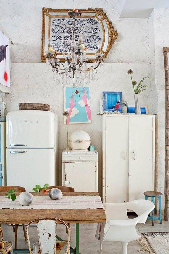 Beautiful Bohemian Spaces - white and muted dining (Decor8)