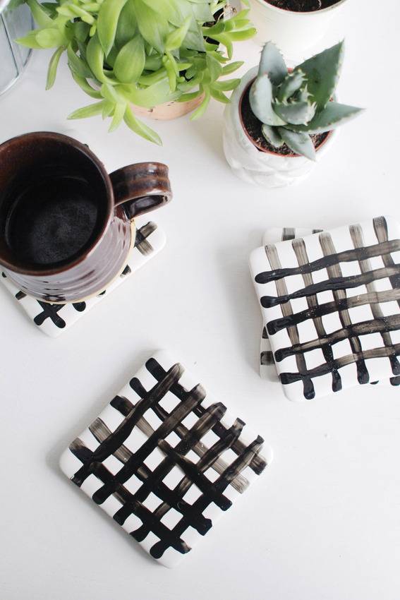 Grid pattern coasters - Fall for DIY