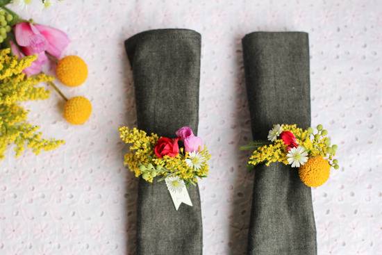 DIY napkin rings for your holiday place settings