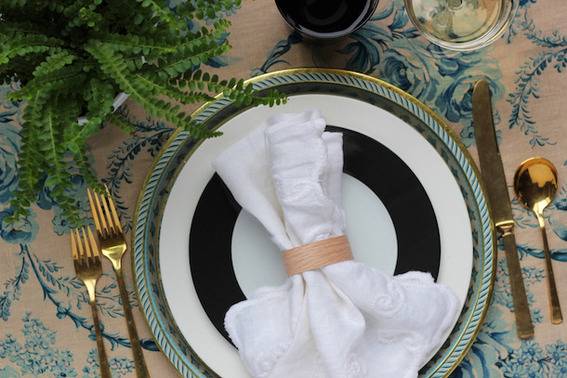 10 DIY napkin rings for your holiday place settings
