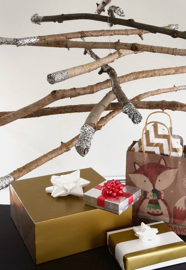 How-to: Hanging Twig Christmas Tree