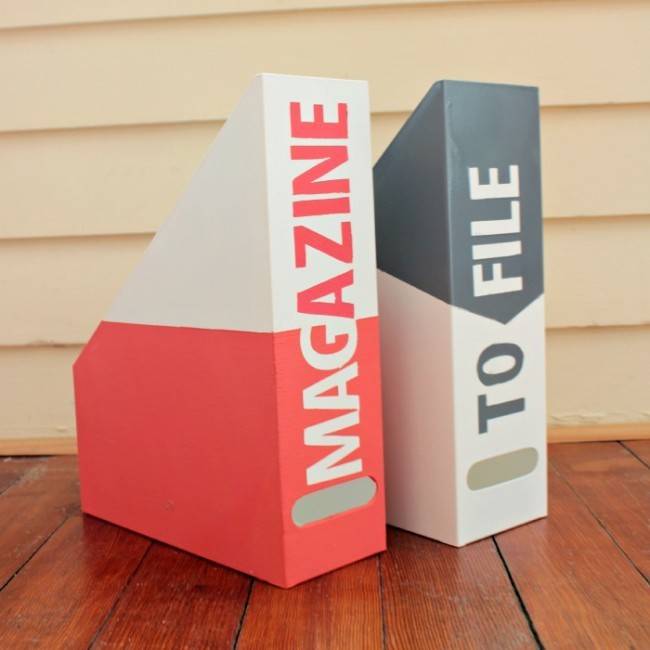 Stunning magazine holder with attracting colors.