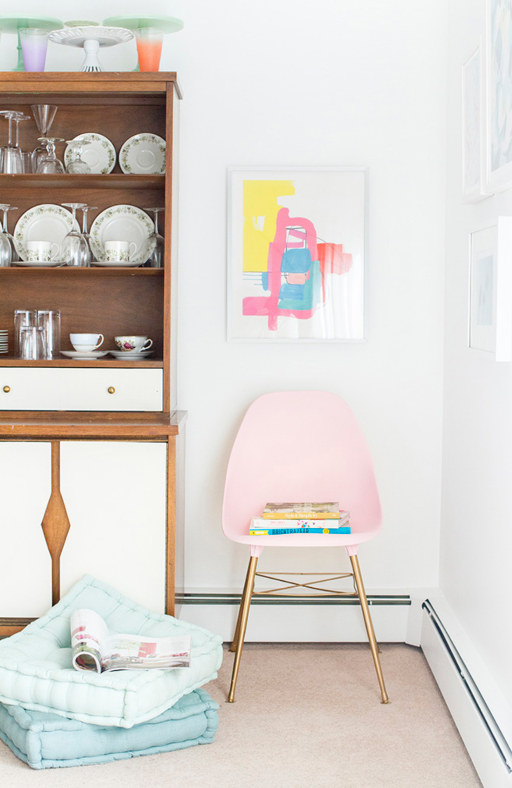 A minimalistic use of colors in a simple room.