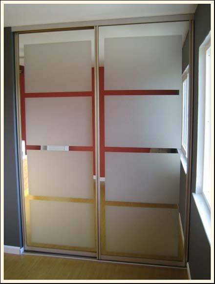 spray frosted closet doors