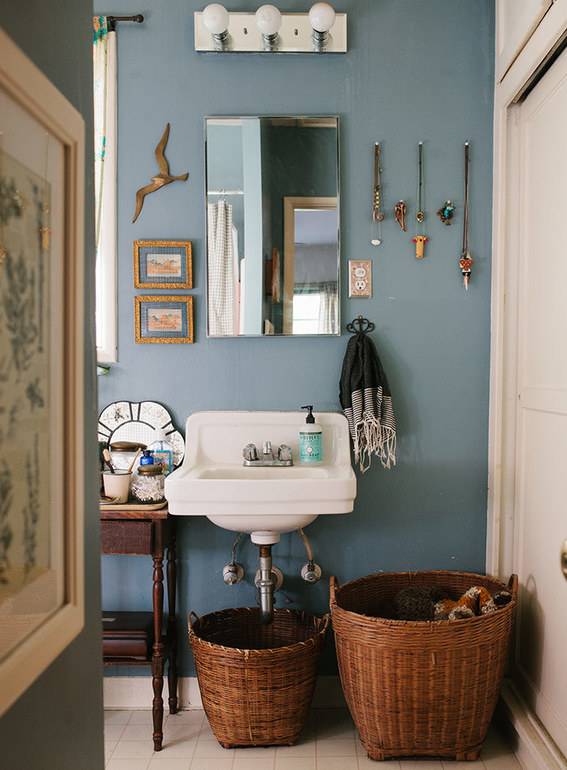 8 Solutions for Rental Bathrooms