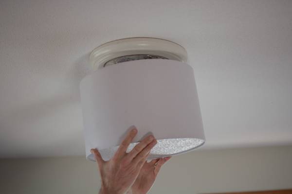 installing lampshade