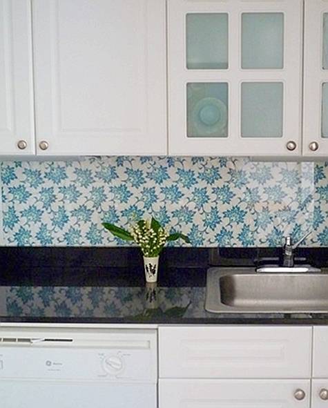 Rental Kitchen Backsplash Updates