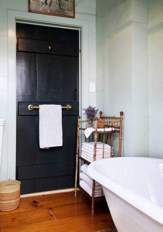8 Solutions for Rental Bathrooms