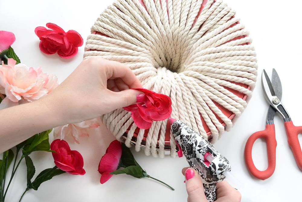 IKEA Hack: Easy Spring Rope Wreath