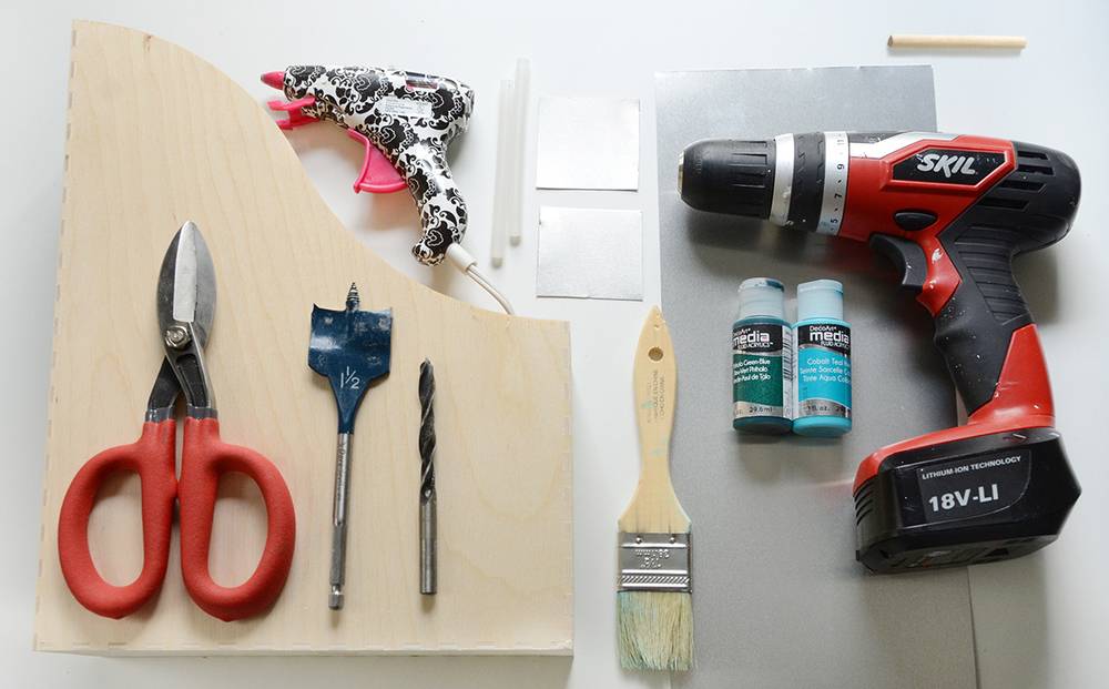 IKEA Hack: DIY Knuff Magazine File Birdhouse