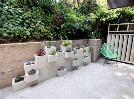 cinderblock projects for your outdoor space 