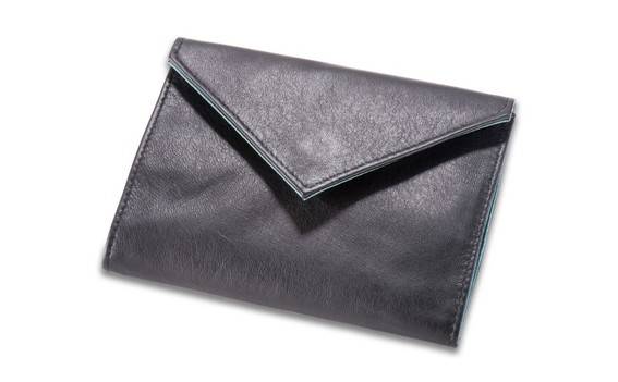 Essential Gear for Light Travel