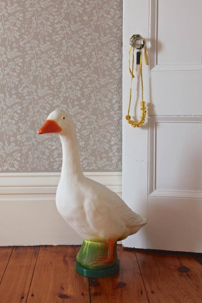 Roundup: 10 Genius Wallpaper Alternatives